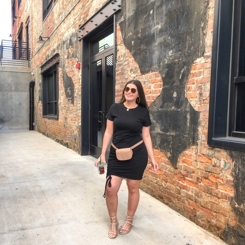 Summer Fashion: T-Shirt Dress and Fanny Pack @julia.marie.b