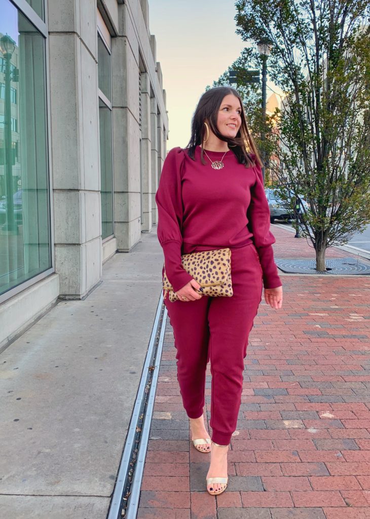 FALL FASHION: 6 WAYS TO STYLE A SWEATSUIT  @julia.marie.b