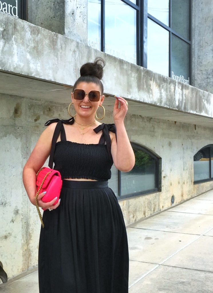 SPRING OUTFIT: 9 WAYS TO WEAR ALL BLACK FOR SPRING @julia.marie.b