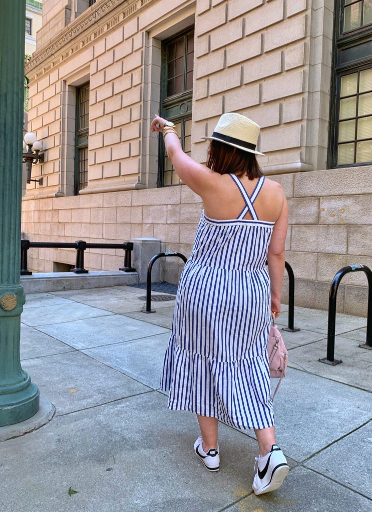 SUMMER CASUAL OUTFIT: HOW TO MAKE A TIERED DRESS STREET STYLE. MORE DETAILS HERE: http://www.juliamarieb.com/2019/06/04/summer-outfit-stripe-tier-dress/   @julia.marie.b