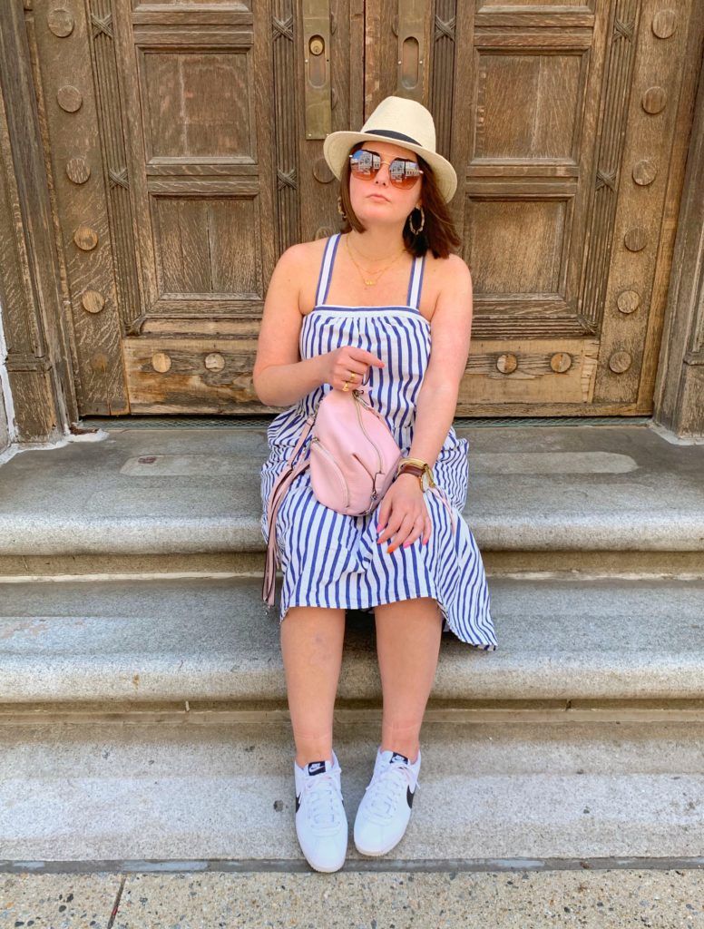 SUMMER CASUAL OUTFIT: HOW TO MAKE A TIERED DRESS STREET STYLE. MORE DETAILS HERE: http://www.juliamarieb.com/2019/06/04/summer-outfit-stripe-tier-dress/   @julia.marie.b