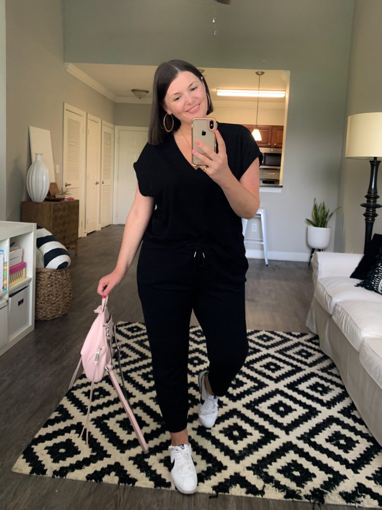 HOW TO WEAR A CO-ORD SET. SEE ALL FIVE WAYS HERE: http://www.juliamarieb.com/2019/07/11/5-ways-to-style-a-zara-co-ord-set-|-the-rule-of-5/    @julia.marie.b