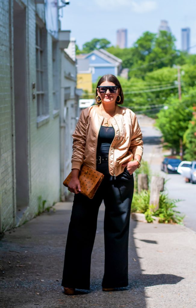 FALL OUTFIT: HIGH WAIST WIDE LEG TROUSERS | WHY IT'S IMPORTANT TO INVEST IN BASICS: http://www.juliamarieb.com/2019/08/06/why-you-should-shop-basics-:-high-waist-wide-leg-trousers/ @julia.marie.b