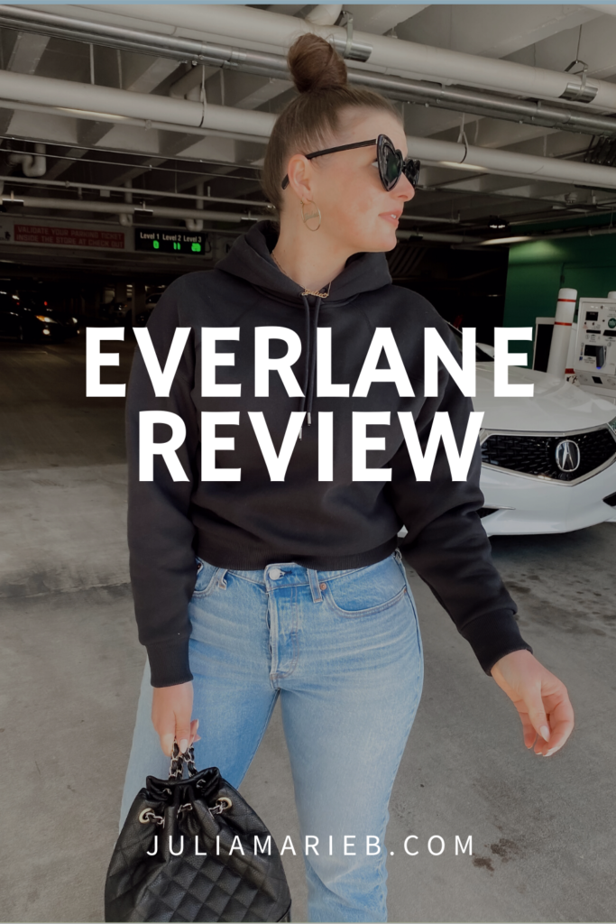 EVERLANE REVIEW: http://www.juliamarieb.com/2020/03/02/everlane-review:-renew-hoodie-+-levi's-wedgie-jeans/ | @julia.marie.b