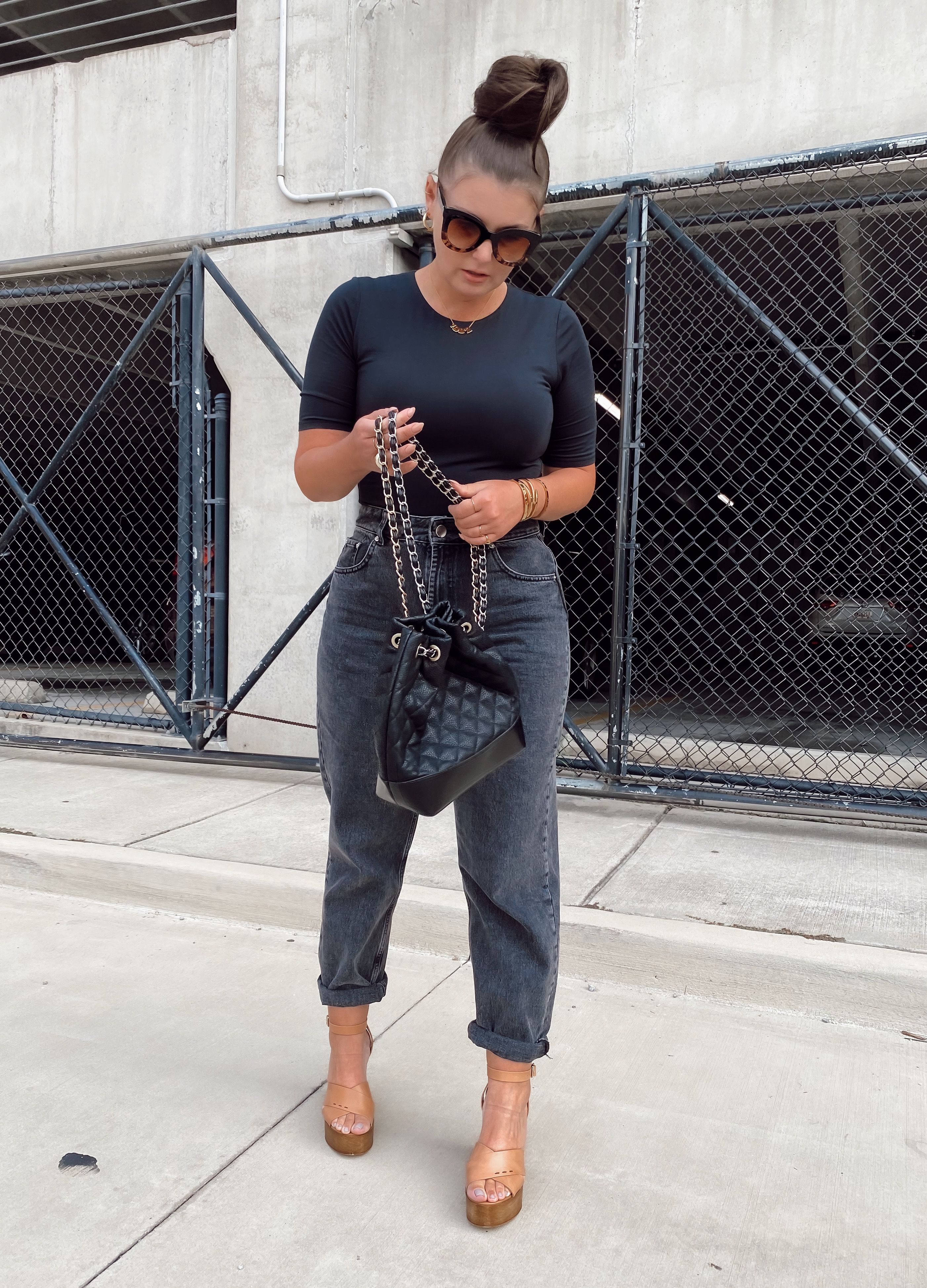 6 Outfits with Black Jeans for Spring - Penny Pincher Fashion