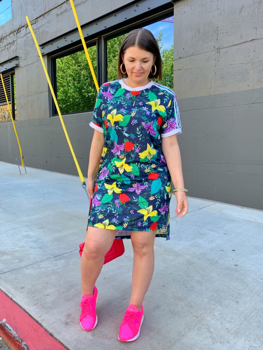 20 WAYS TO WEAR SNEAKERS WITH DRESSES   IMG 5095 850x1133 