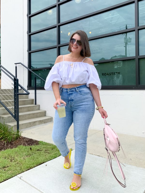 SUMMER OUTFIT: OFF THE SHOULDER CROP TOP + SLIM MOM JEANS
