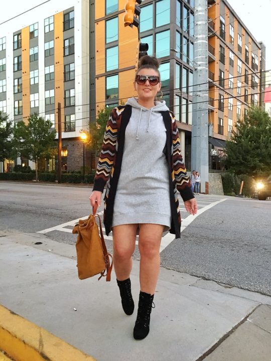 5 WAYS TO WEAR A SWEATSHIRT DRESS FOR FALL | THE RULE OF 5