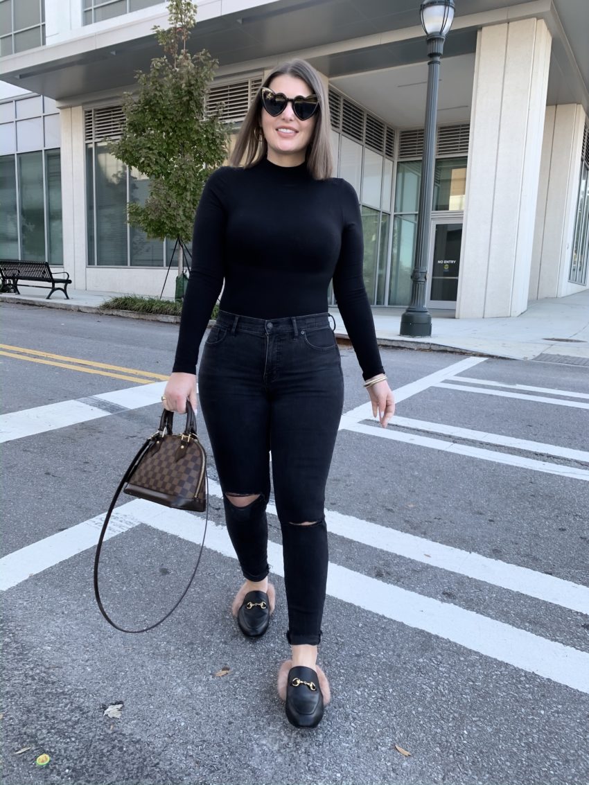 ALL BLACK WINTER OUTFIT: MOCK TURTLENECK + THE BEST BLACK JEANS FROM ...