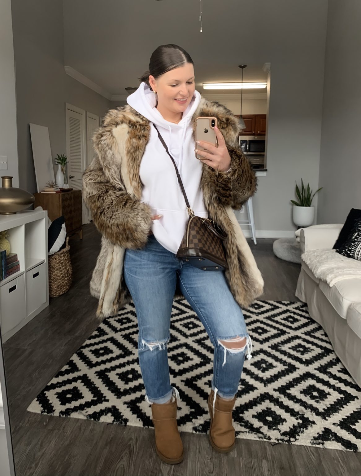 5 Ways To Wear A Fur Faux Coat The Rule Of 5