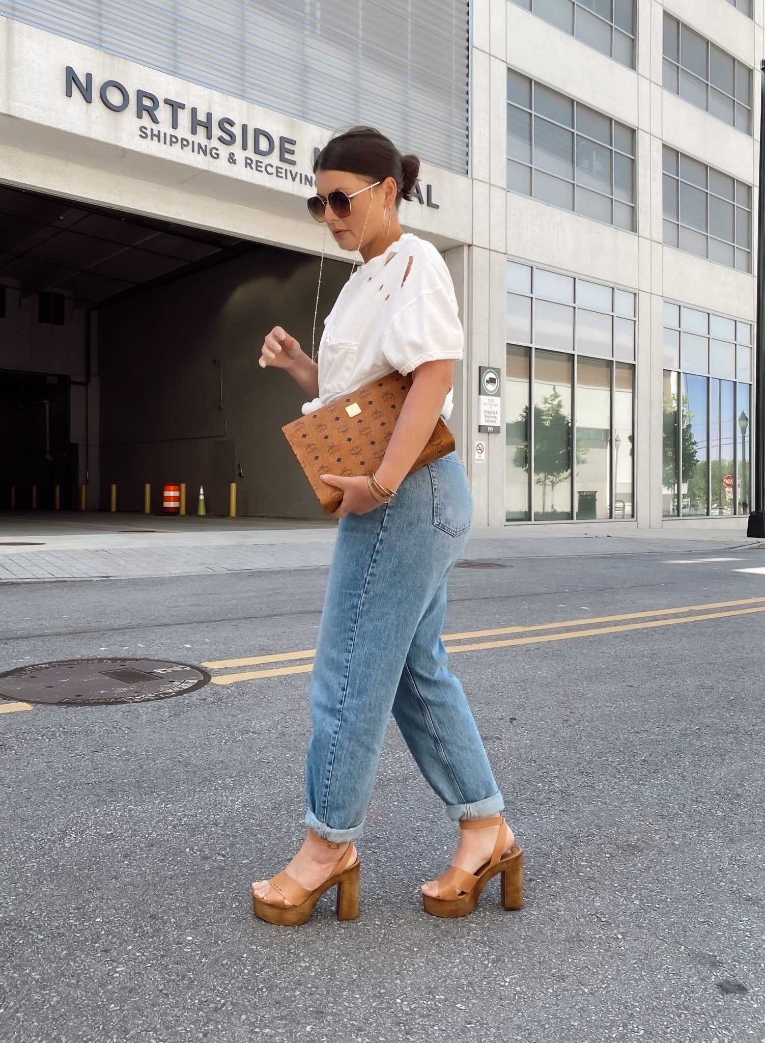 5 WAYS TO WEAR SLOUCHY JEANS | THE RULE OF 5